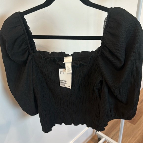 H&M Tops - H&M Puff SleeveFitted Too